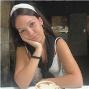 Profesora de Girona, ofrece clases particulares de lengua, literatura, economía y empresa